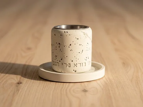 גביע קידוש מבטון “שברים” – בז’